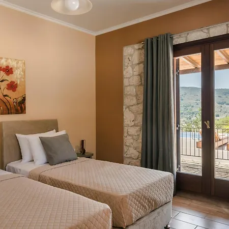 Saint Nicholas 4 *