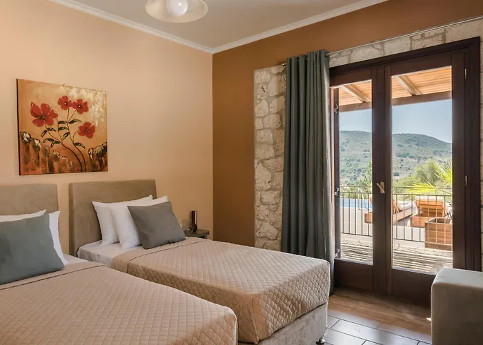 Saint Nicholas 4 *